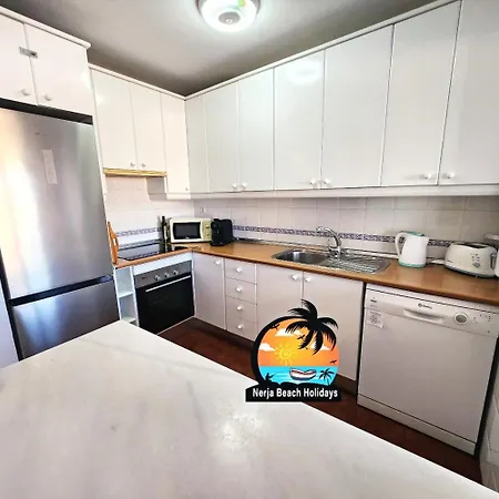 Modern 3 Bedroom Near Burriana Apartment Nerja