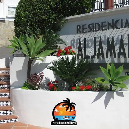 Modern 3 Bedroom Near Burriana Apartment Nerja